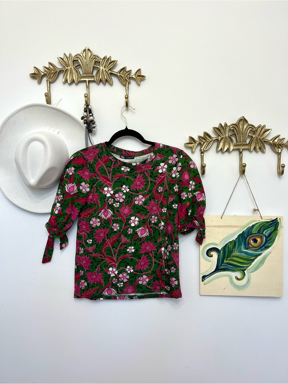 🆕Zara Floral Green & Magenta Tie-Sleeve Top